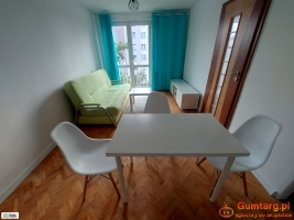 2pok, 35met, okolice Oporowskiej (Wrocław)