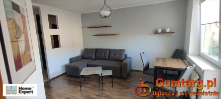 2pok, 55met, okolica Kosmonautów 2 BALKONY/2004 (Wrocław)