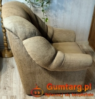 Dwa fotele wypoczynkowe kolor beżowy, drewno orzech
