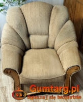 Dwa fotele wypoczynkowe kolor beżowy, drewno orzech