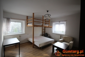 3pok 70m Okolice Południowej PIWNICA/STRYCH/OGRÓD (Wrocław)