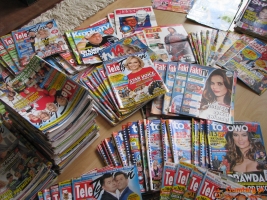 Stare kolorowe gazety 10 kg czasopisma na podpałkę do pakowania czytan