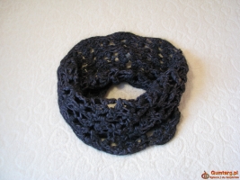 Ażurkowy szal – komin w kolorze ciepłego grafitu