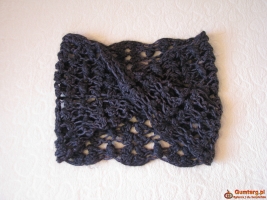 Ażurkowy szal – komin w kolorze ciepłego grafitu