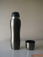 Mały stalowy termos turystyczny z kubkiem 0,4 l