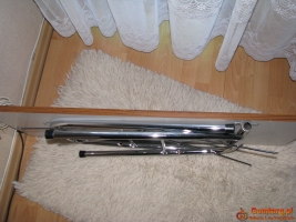 Mały, zgrabny, składany stolik przenośny, biurko, ława