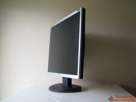 Monitor LCD do komputera LG Flatron L1952S 19 cali