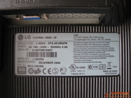 Monitor LCD do komputera LG Flatron L1952S 19 cali