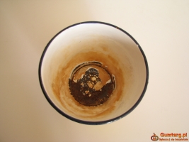 Piękna, stara, metalowa, emaliowana na żółto miska we wzory