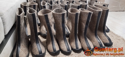 buty ciepłe z wełny (walonki ) ,kto marzną w stopy